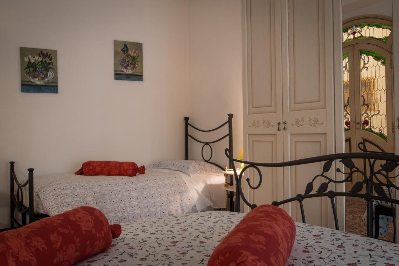 Apartment Center Of Rome Near Vatican And Trastevere Garage Included In The Price Top Place For Jubilee * Rome