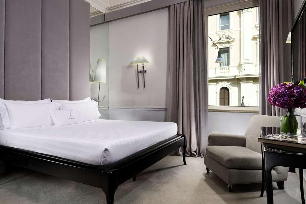 Leon's Place 4*
