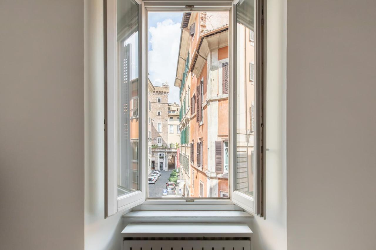 Iflat Art In The Heart Of * Rome
