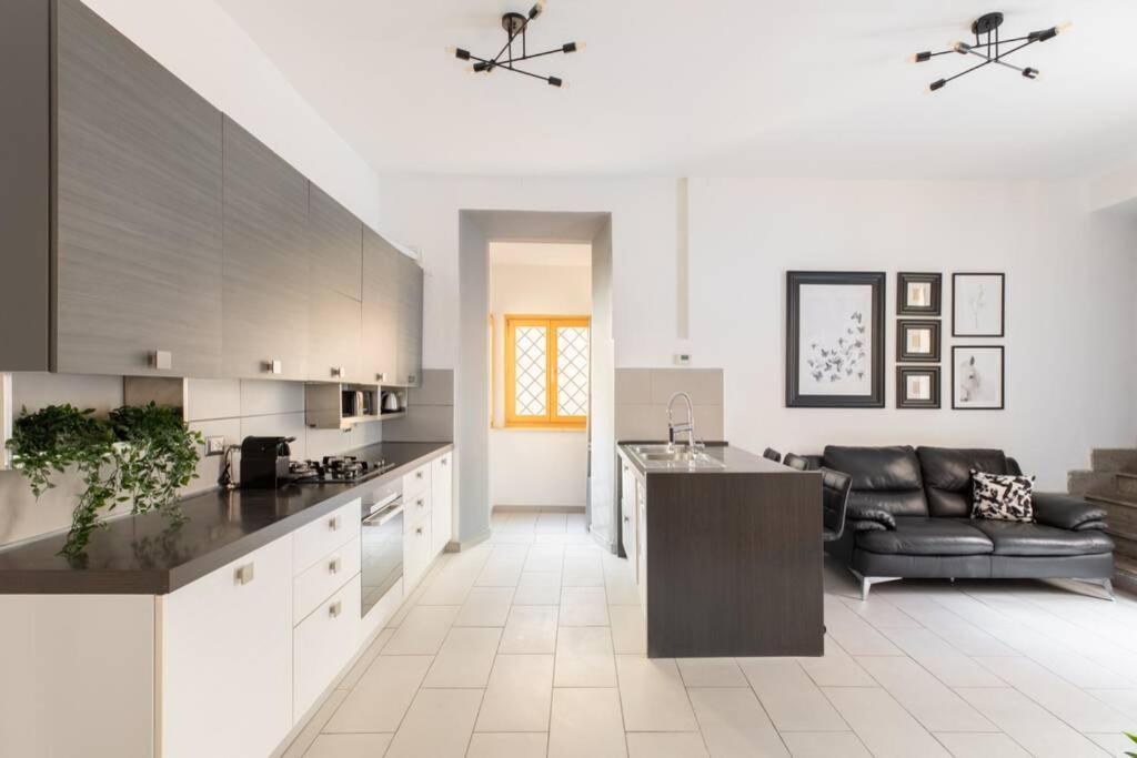 Iflat Monti Elegant With Terrace Apartment Rome