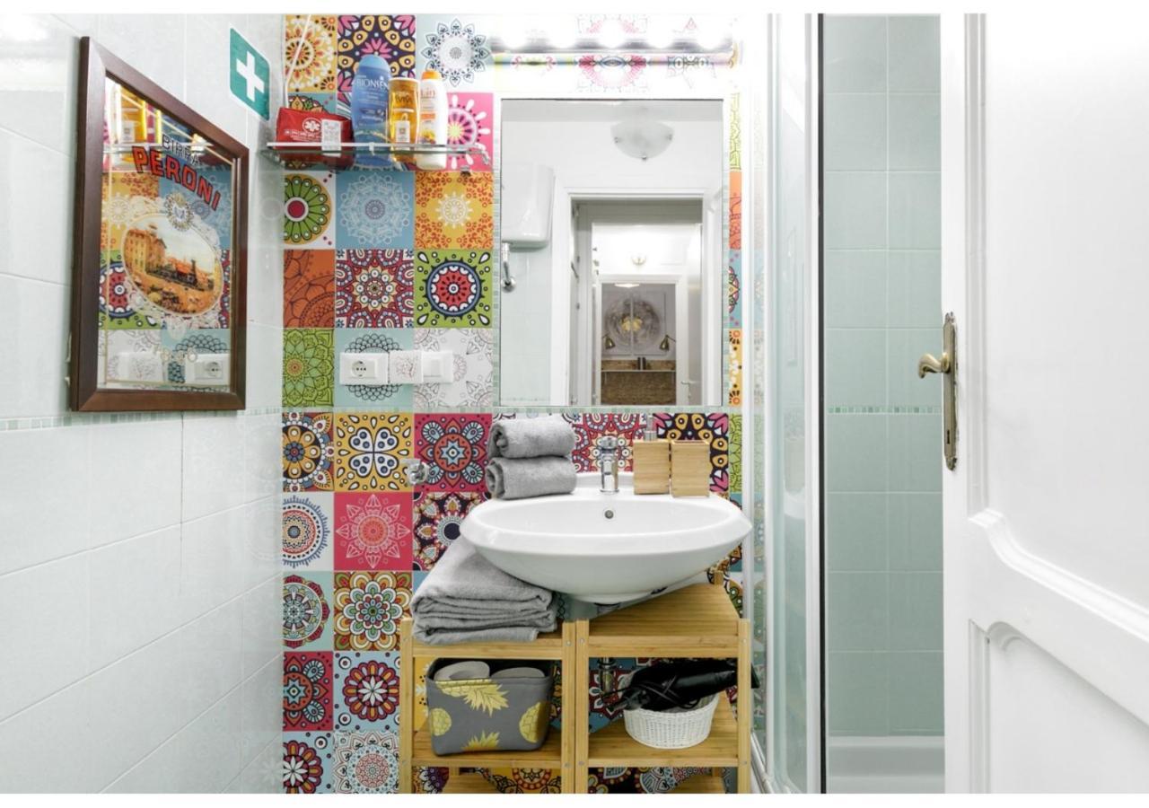 Pied-a-terre Domusuite Rhome Colosseo Apartment Rome