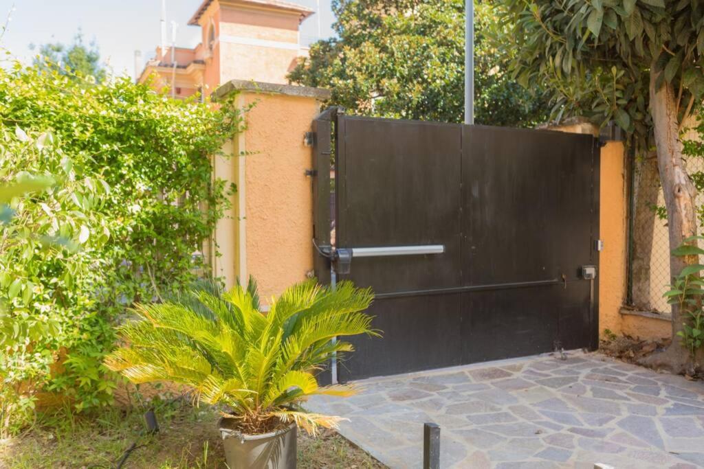 Romantica With Balcony Near San Giovanni * Rome