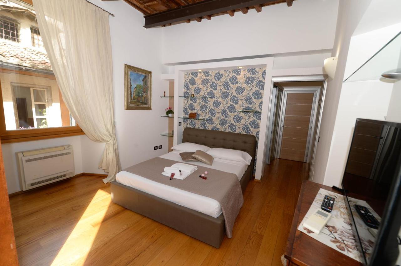 Campo De Fiori Relais * Rome