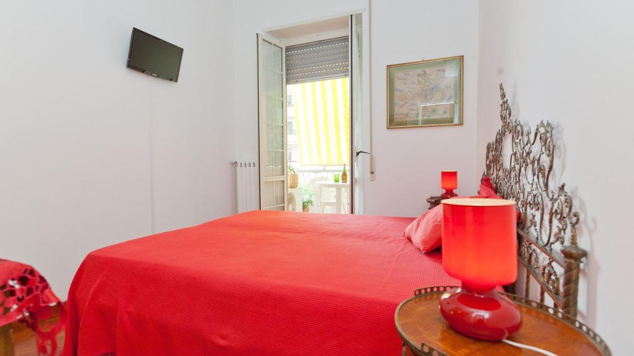 Pateras Flower-rental In Apartment Rome
