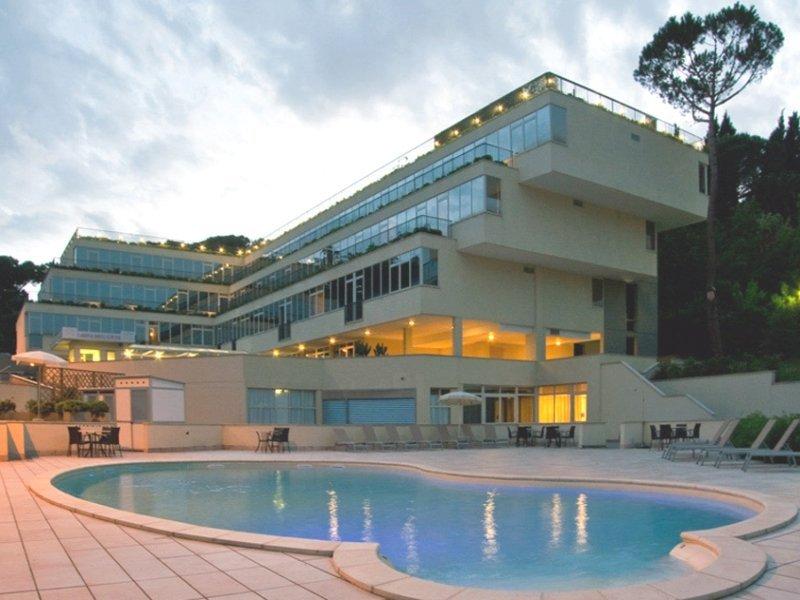 Cardinal St. Peter Hotel 4*