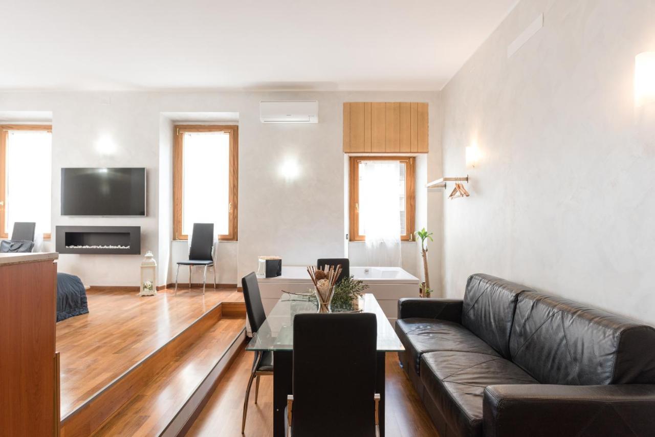 Plaza Collection Apartment