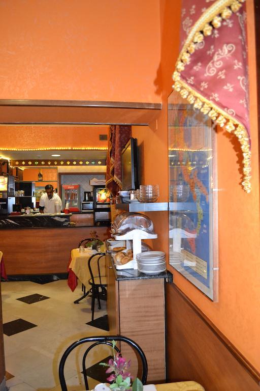 Hotel Ferrarese Rome