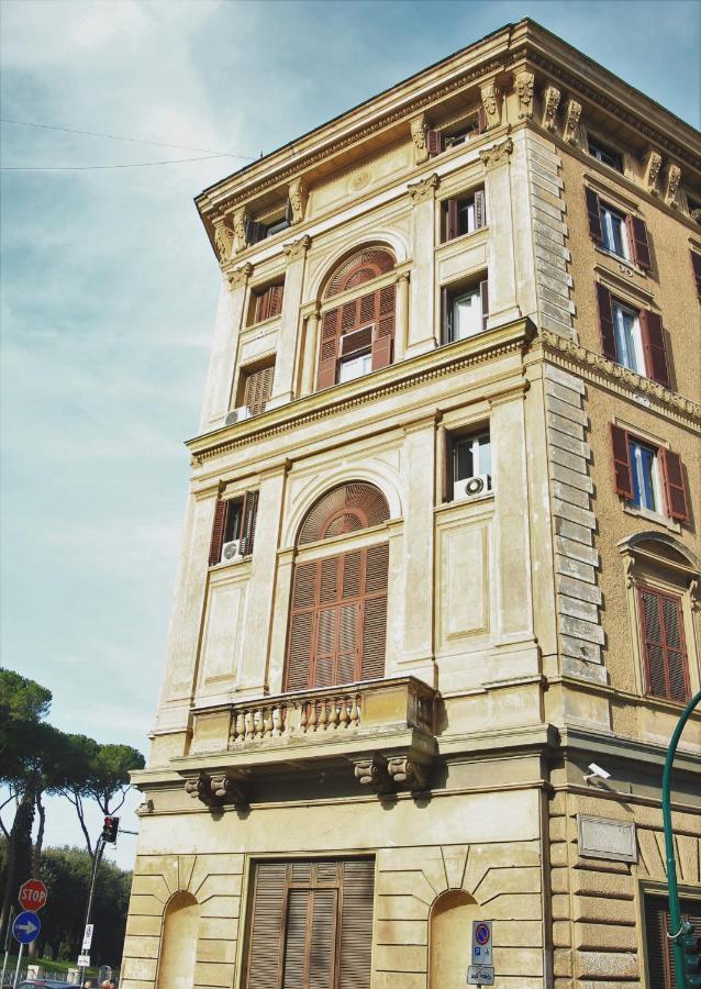 Guest house We Love Roma Guest House