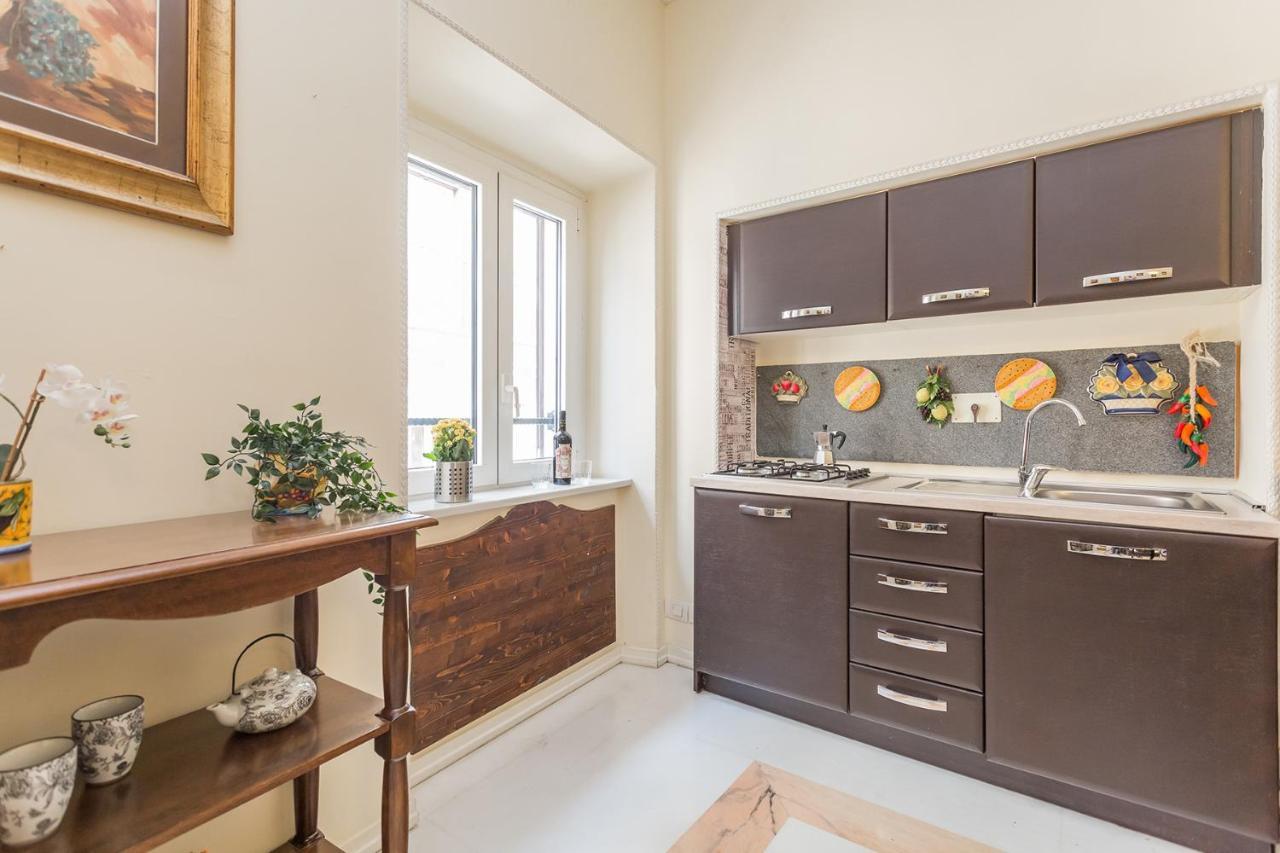 La Maison Nel Centro Storico Di Apartment Rome
