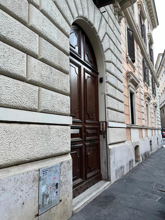 Domus Avi - Guest house Rome