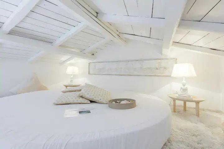 Pantheon Terrace Over Navona Square Apartment