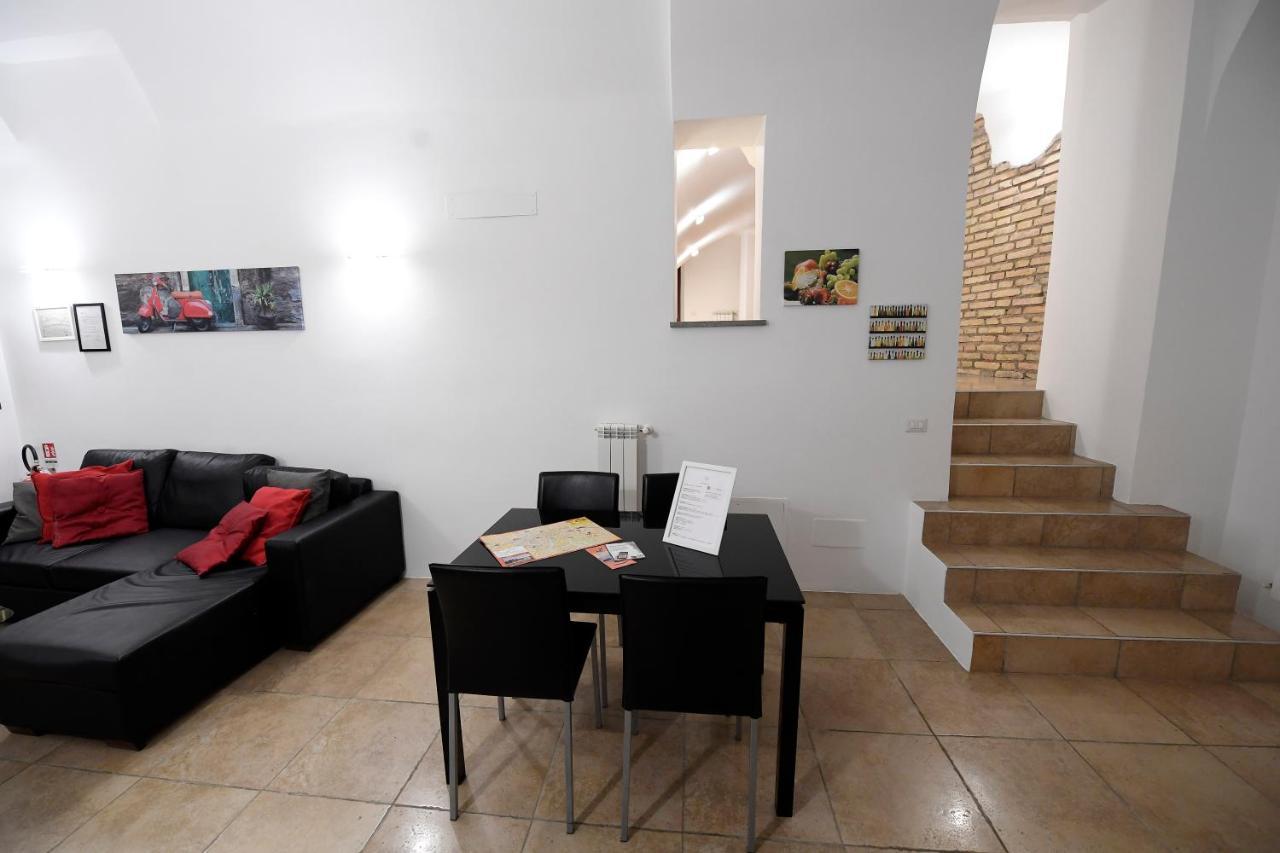 Apartment Easy Holidays - In Selci Colosseo