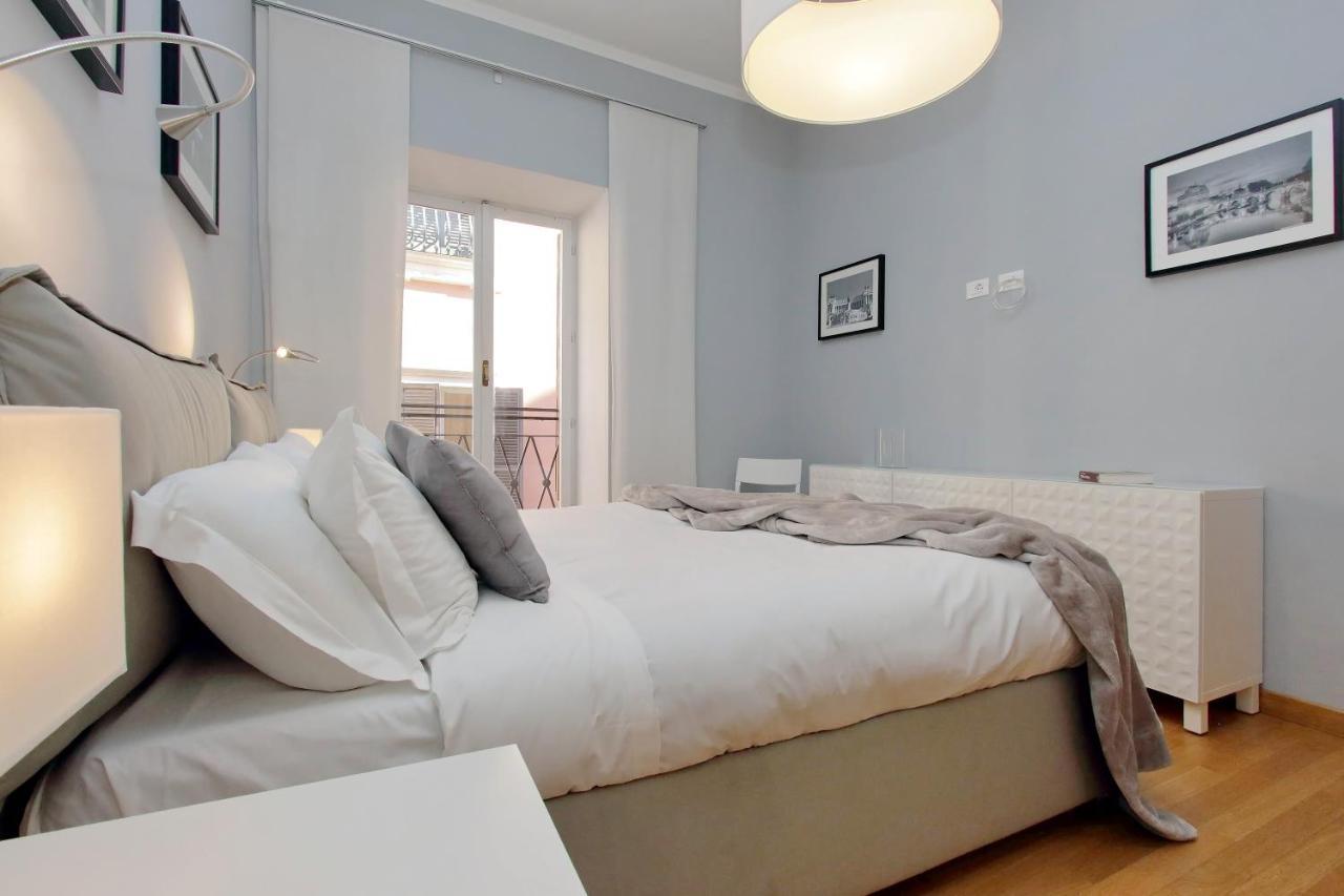 Apartment Frezza Rome
