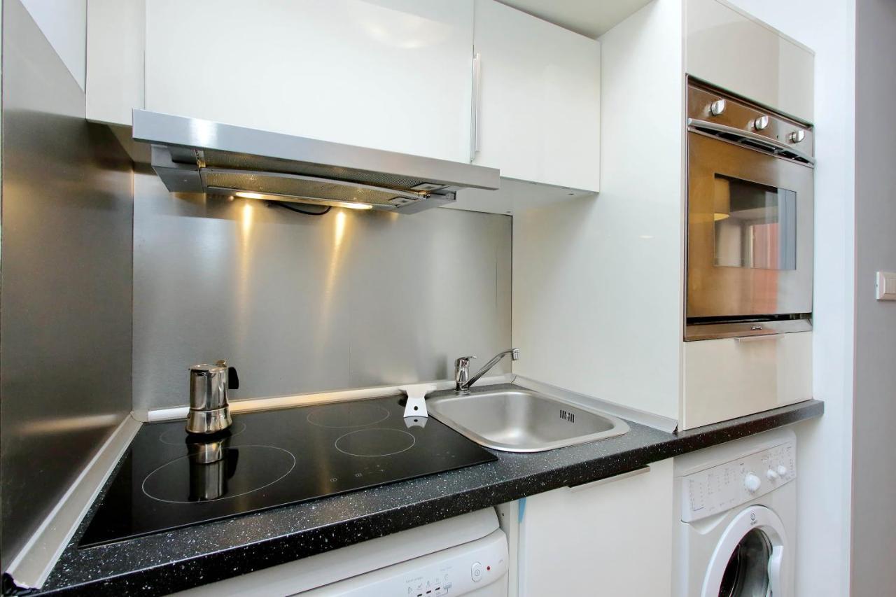 Apartment Frezza Rome