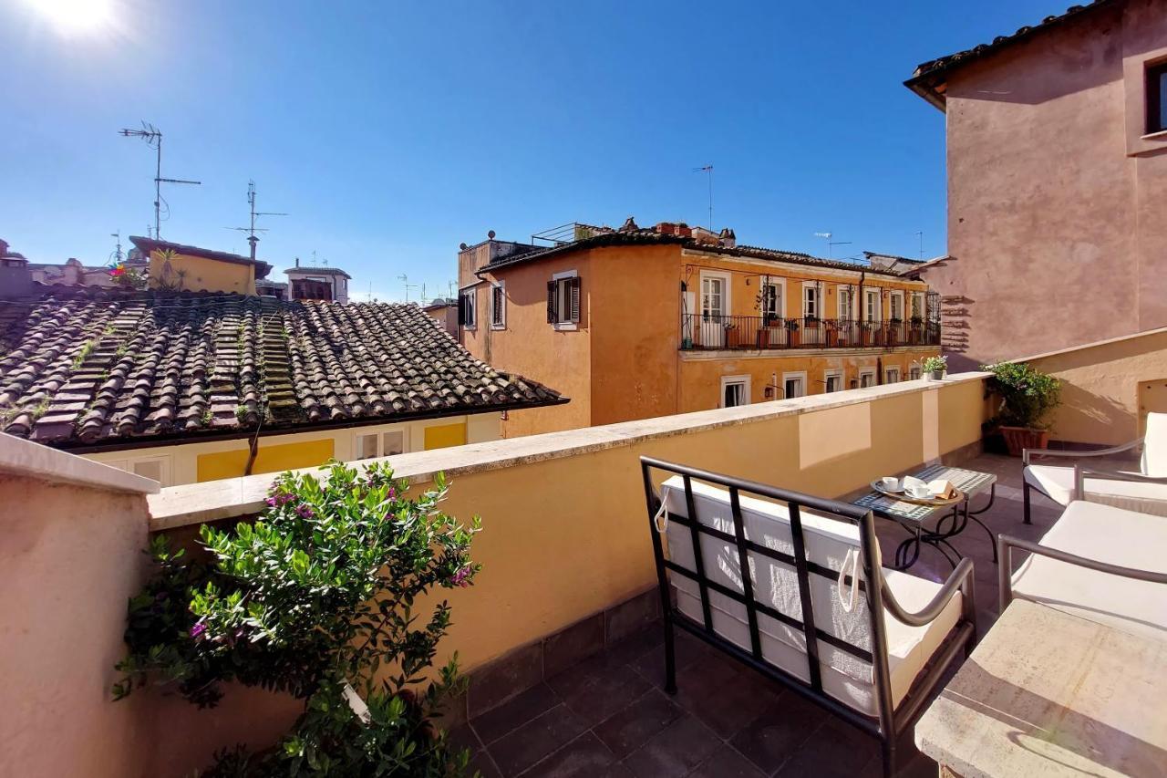 Residenza Torre Vecchiarelli - 5 Penthouse Apartment Rome