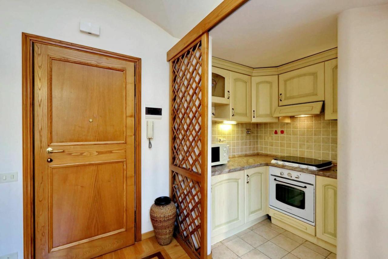Borgo Pio Apartment