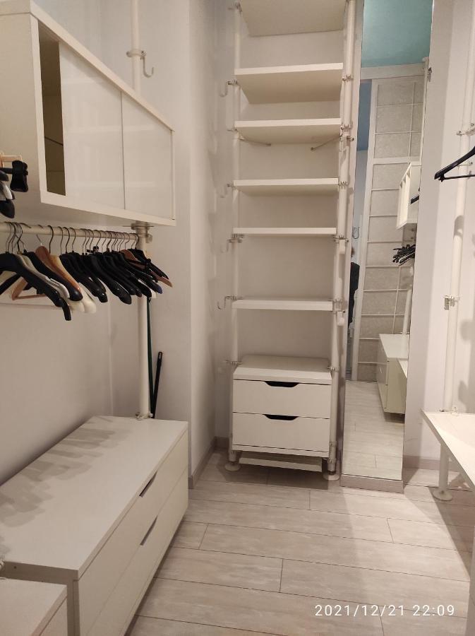 Locazione Turistica San Giovanni, Via Voghera Guest house Rome