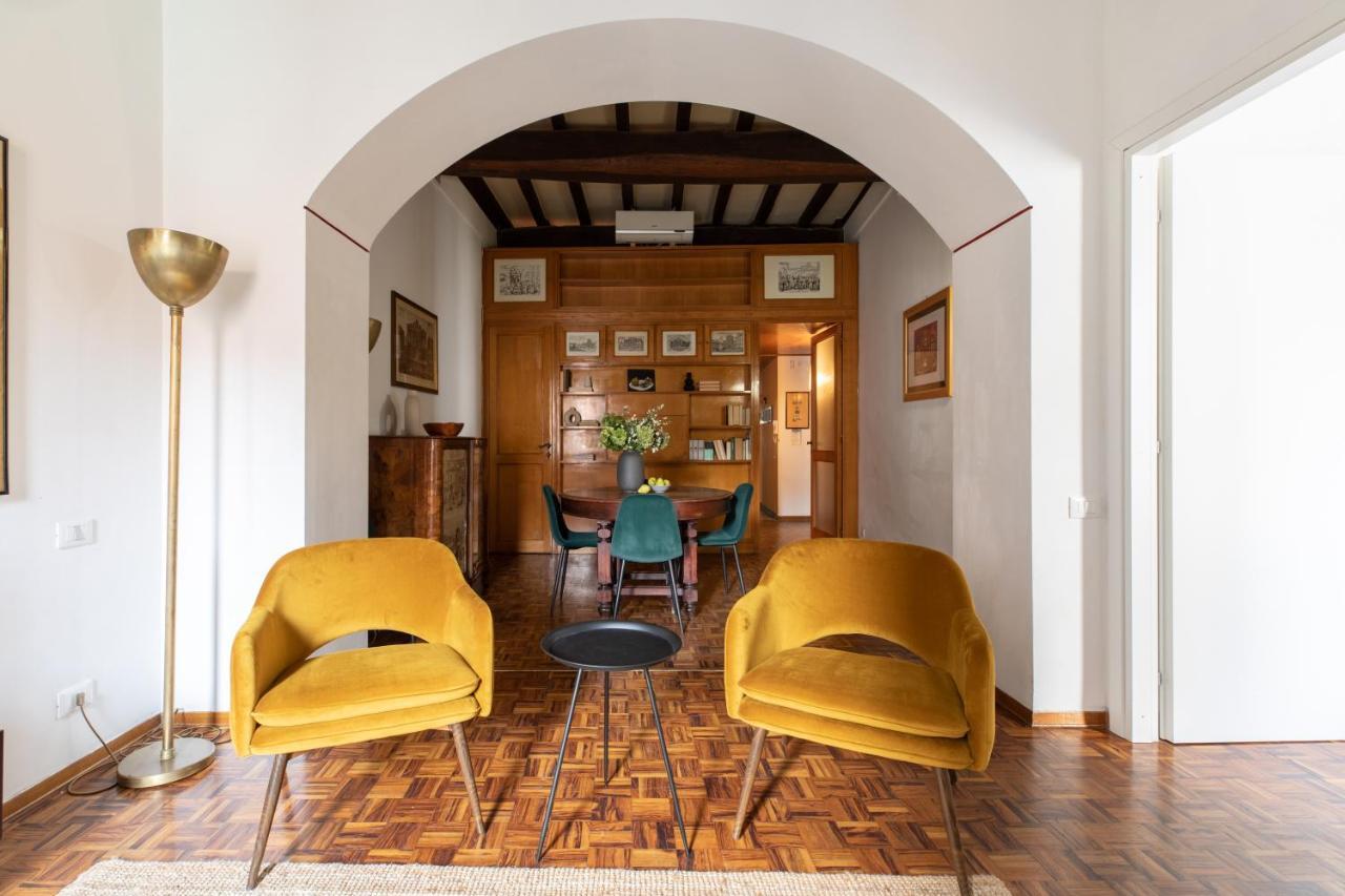 Iflat Trevi Fountain At Your Feet Apartment Rome