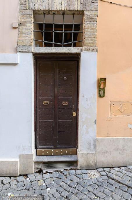 Trastevere Heart * Rome