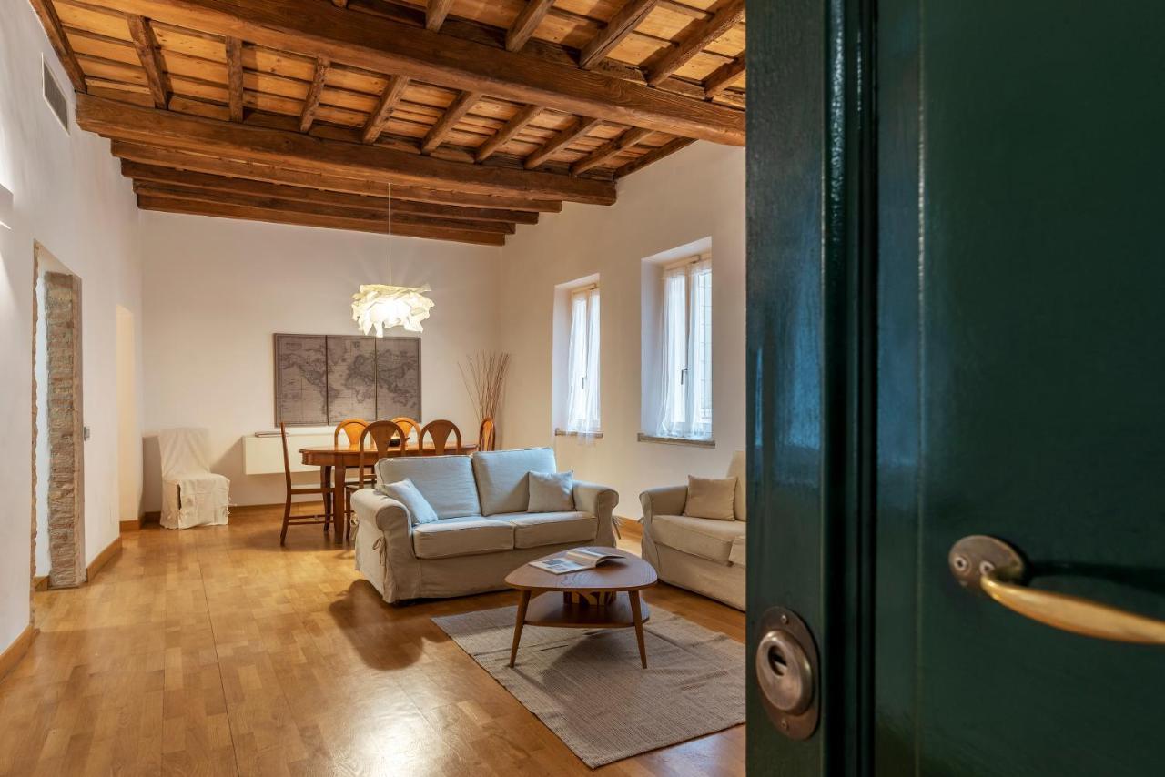 Apartment Pantheon Luxury Apartment Rome