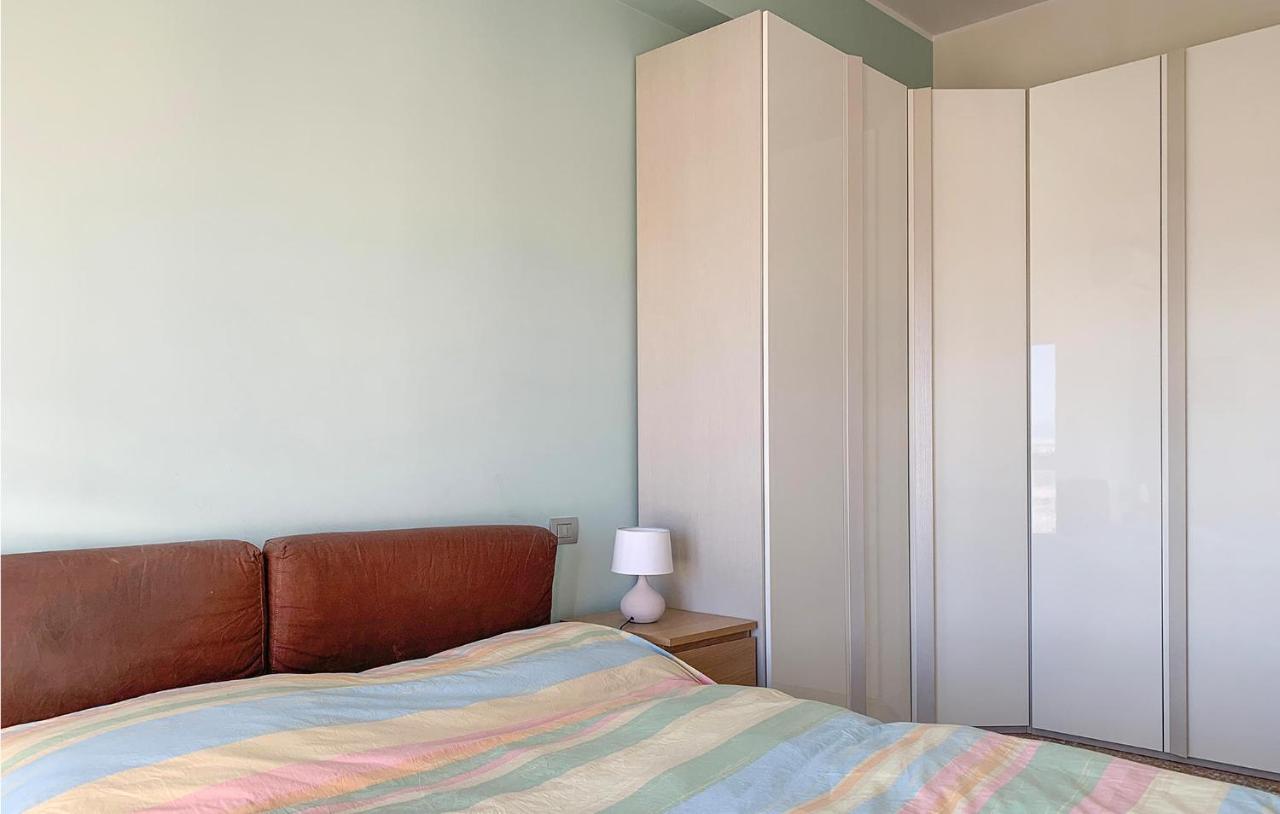 Stunning In With 1 Bedrooms And Wifi Appartamento