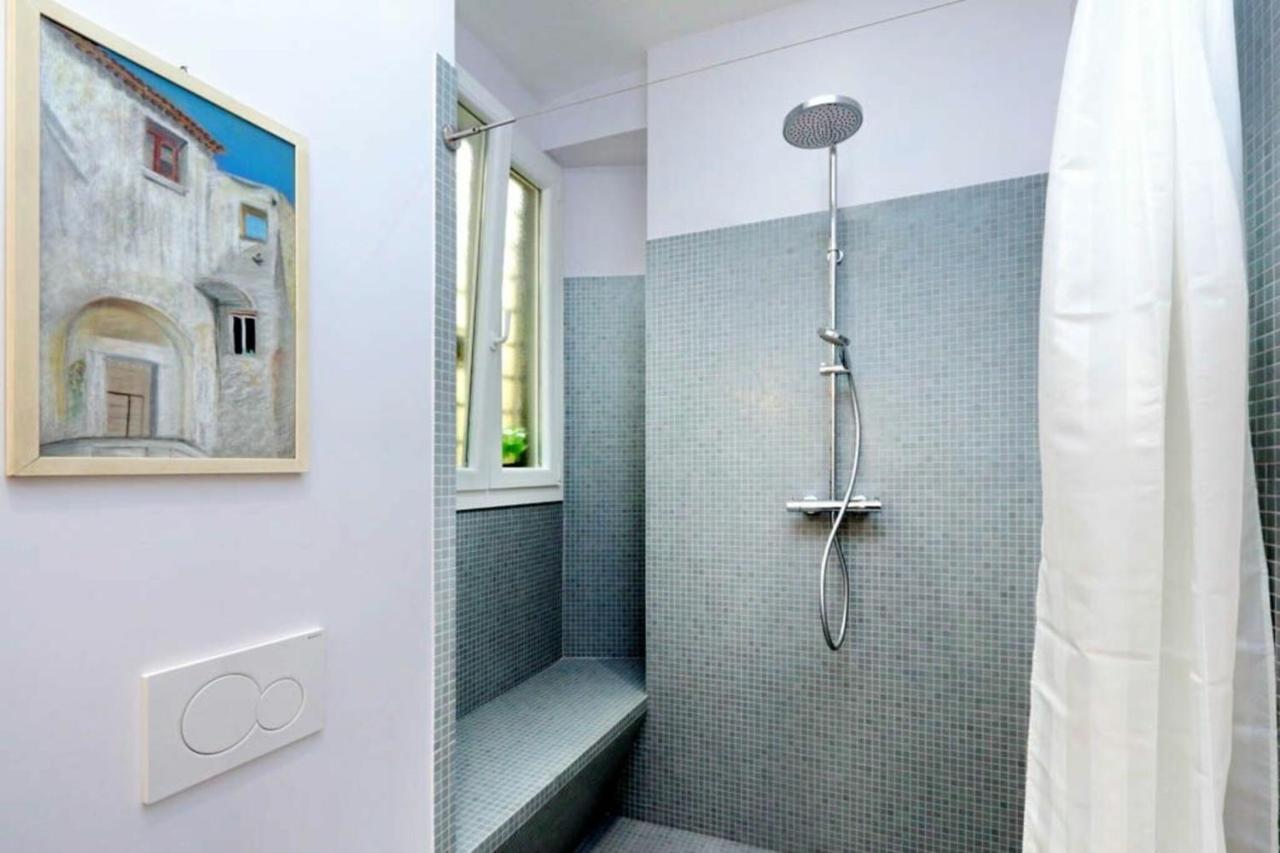 Apartment Carlo Alberto By Halldis Rome