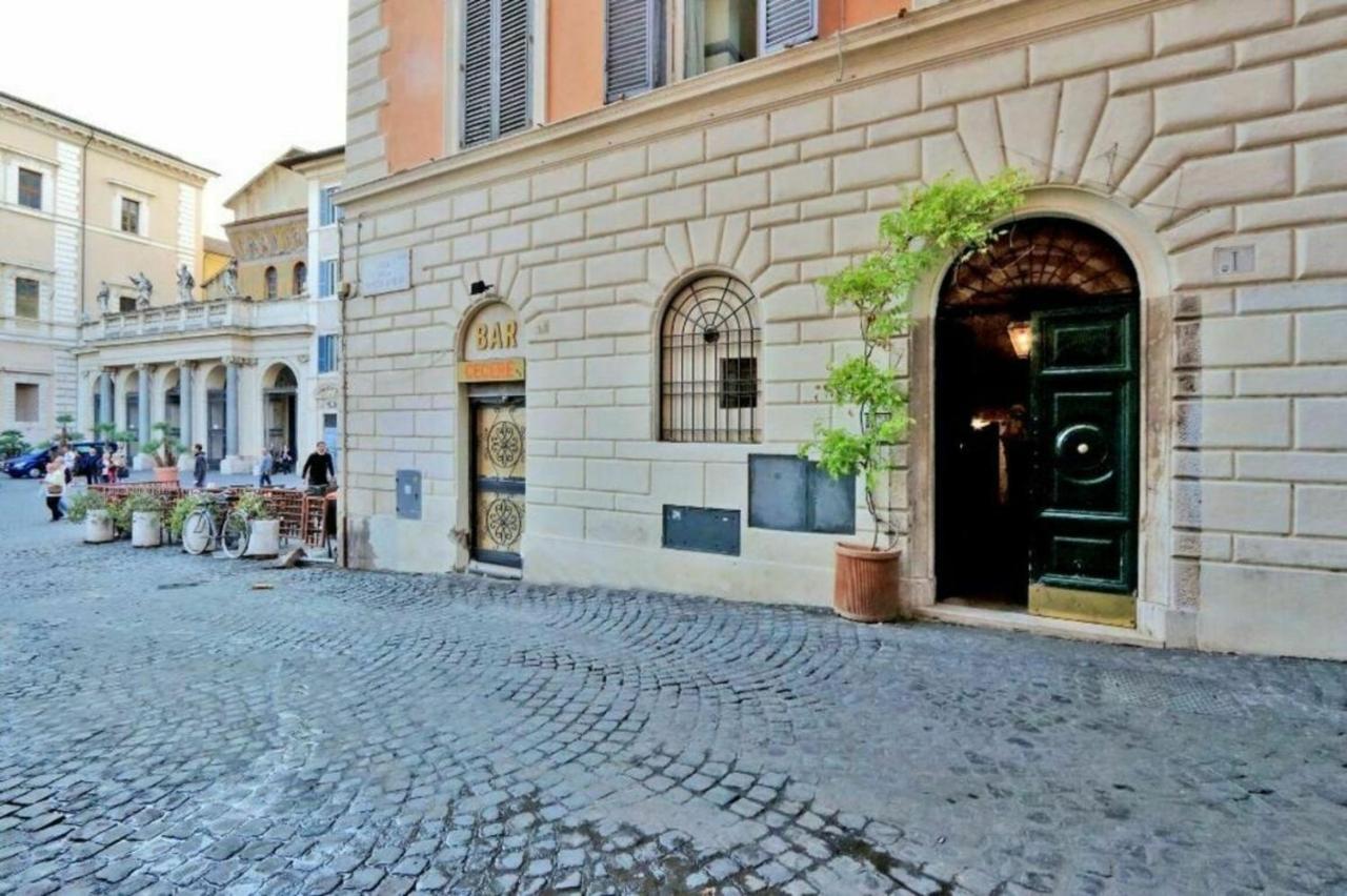 Fonte D'olio By Halldis Rome