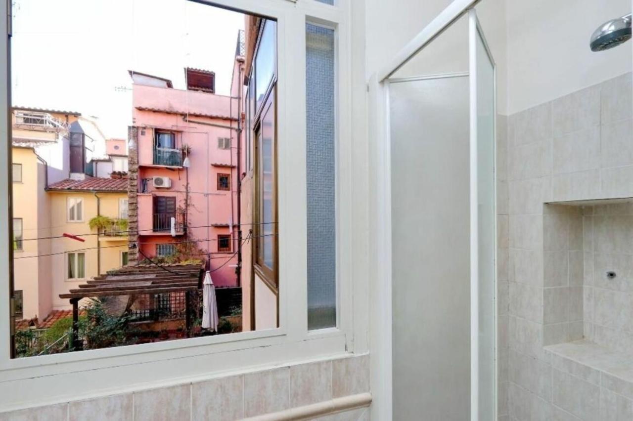 Apartment Borgo Vittorio Rome