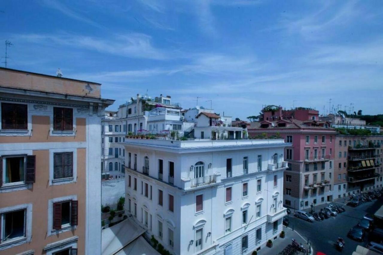Penna Relais Al Corso Rome