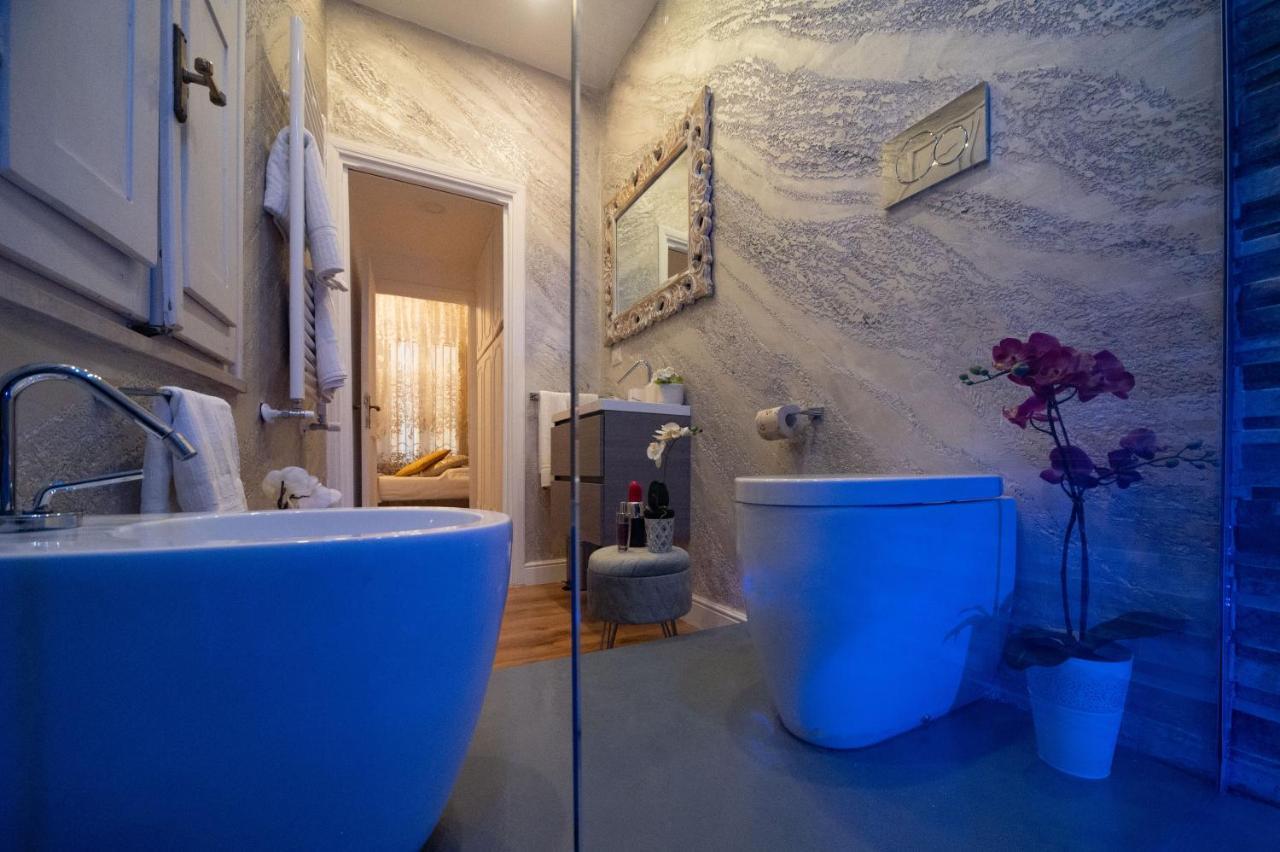 Pantheon Chic Apartment