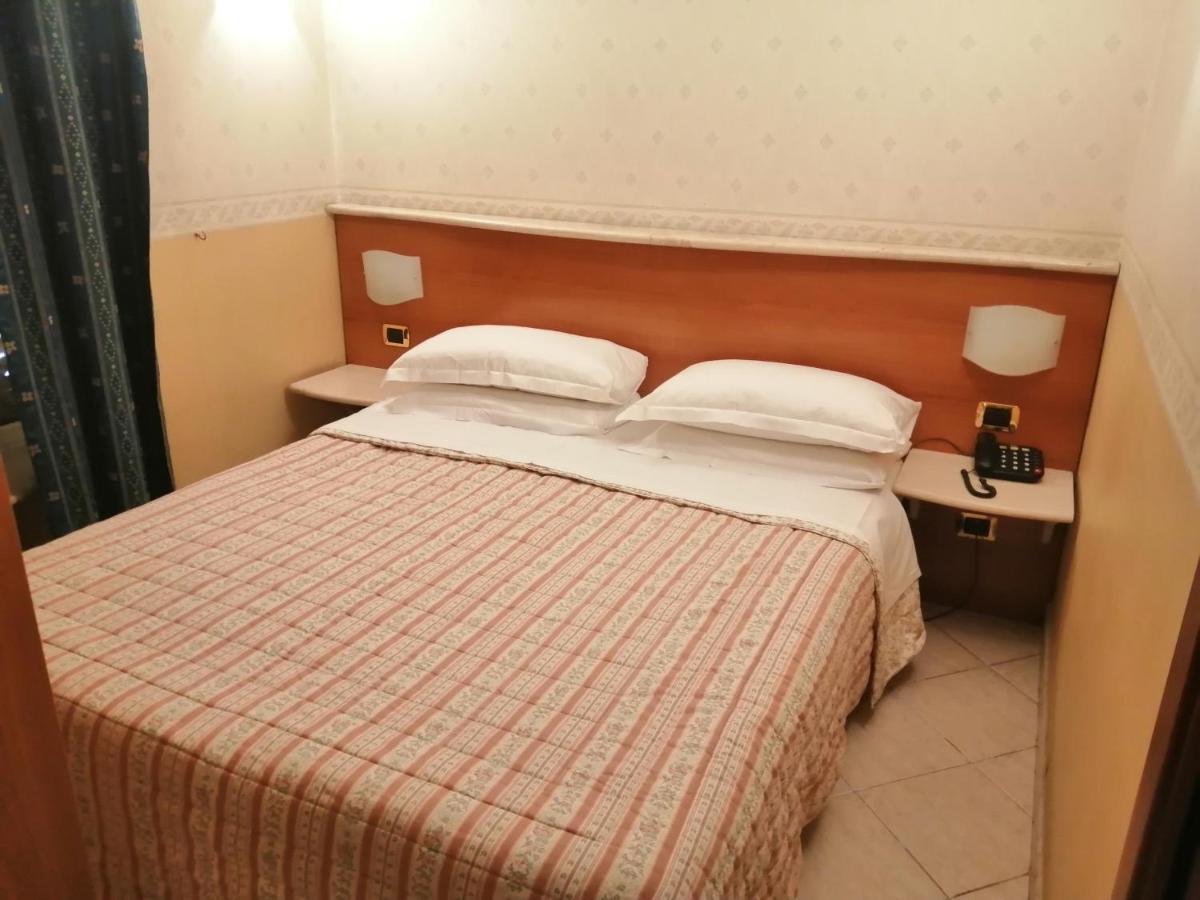 Hotel Verona Rome