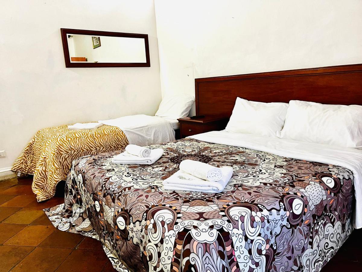 Holiday Guest house *