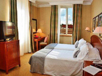 Hotel Apogia Lloyd 3*