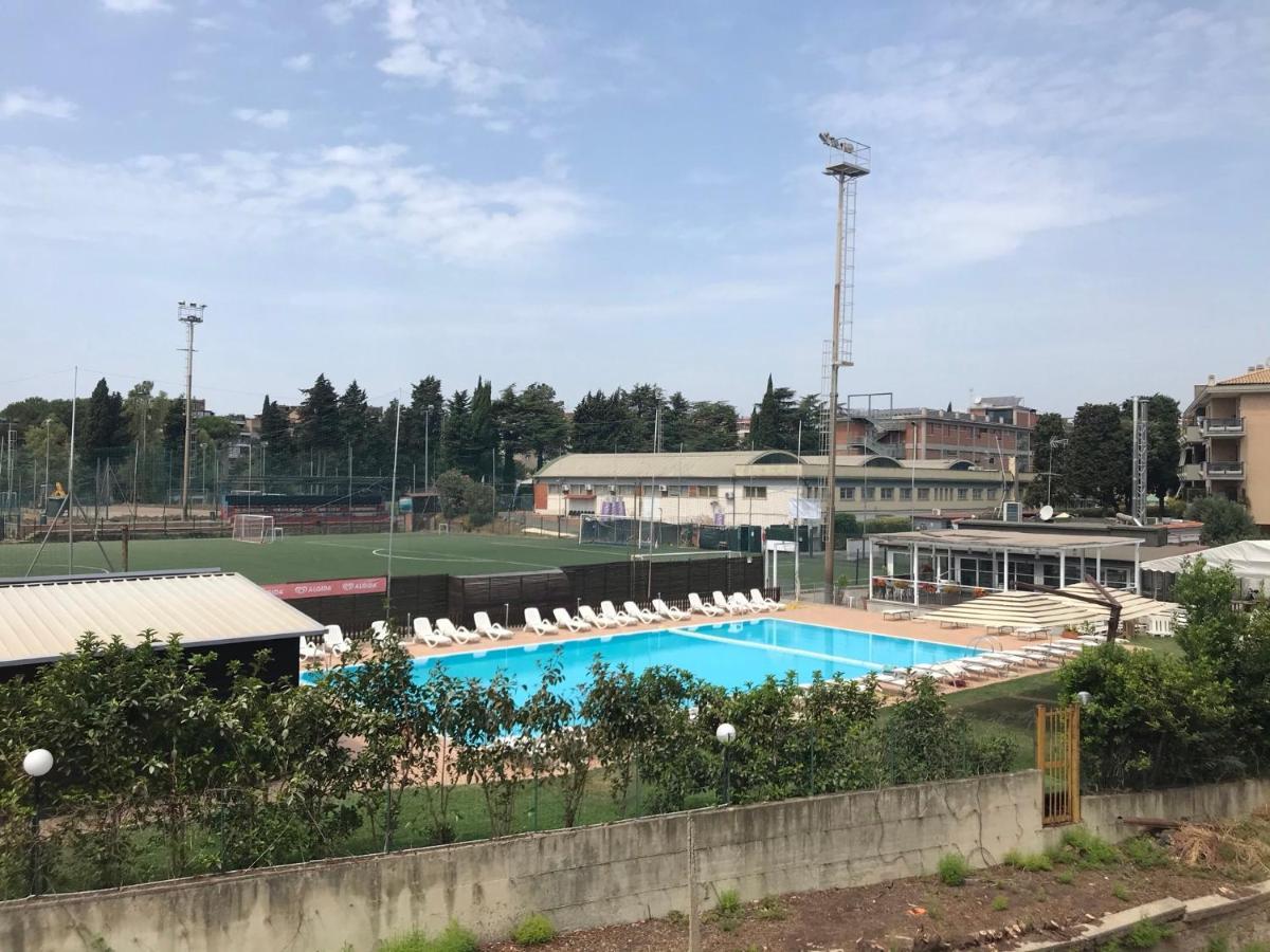 Grande, Terrazzato Perfetto Per Famiglie E Gruppi