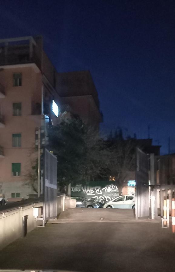 Handy&rivieni Apartment