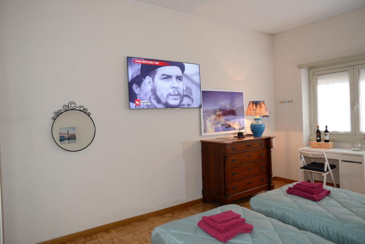 Emilios Entire Up To 7 People Guest house