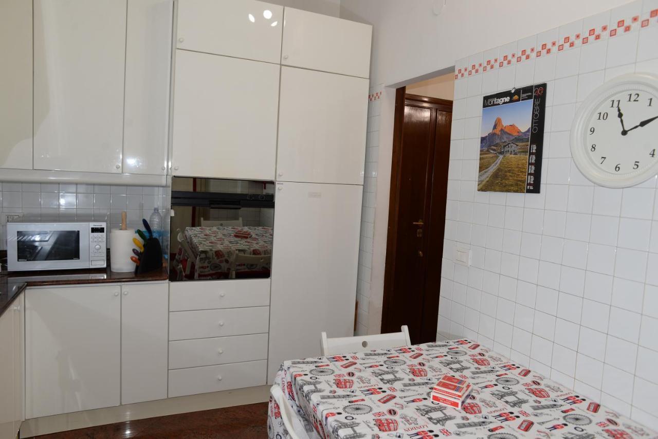 Emilios Entire Up To 7 People Guest house