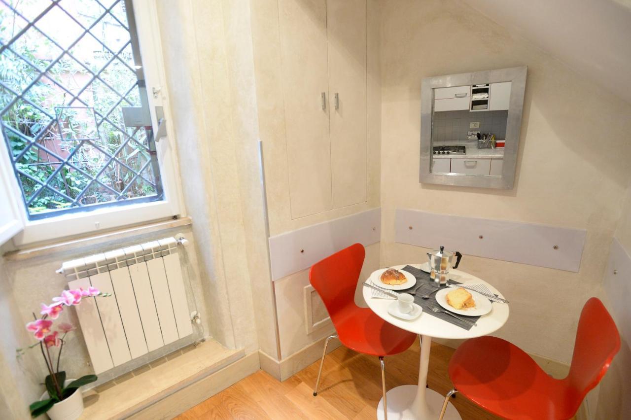 La Casa Degli Osti 1 - Piazza Navona Apartment
