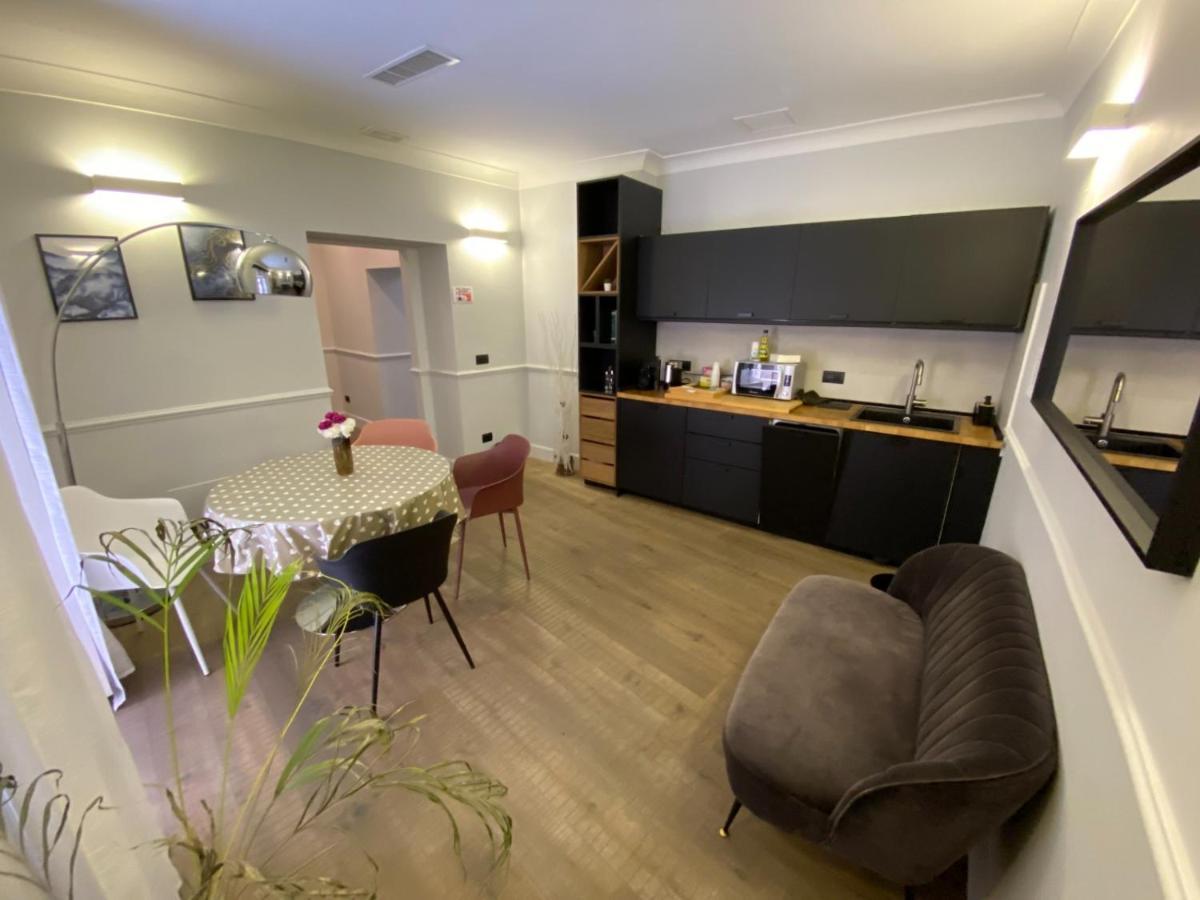 Holidays Navona Guest house *