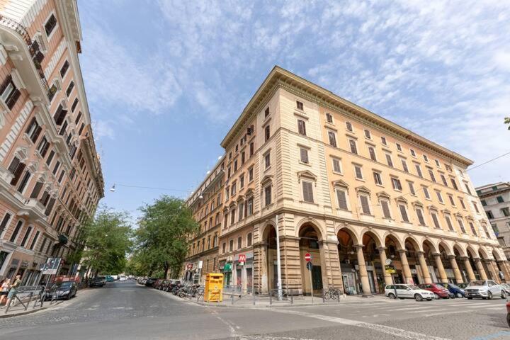 Apartment Elegant Aparment Vittorio Center Rome