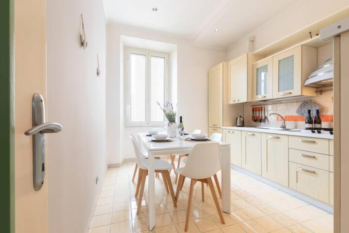 Elegant Aparment Vittorio Center Appartamento *