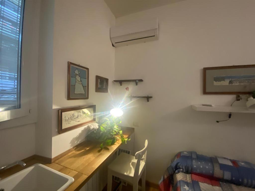 Apartment Piccolo E Indipendente A Garbatella Rome