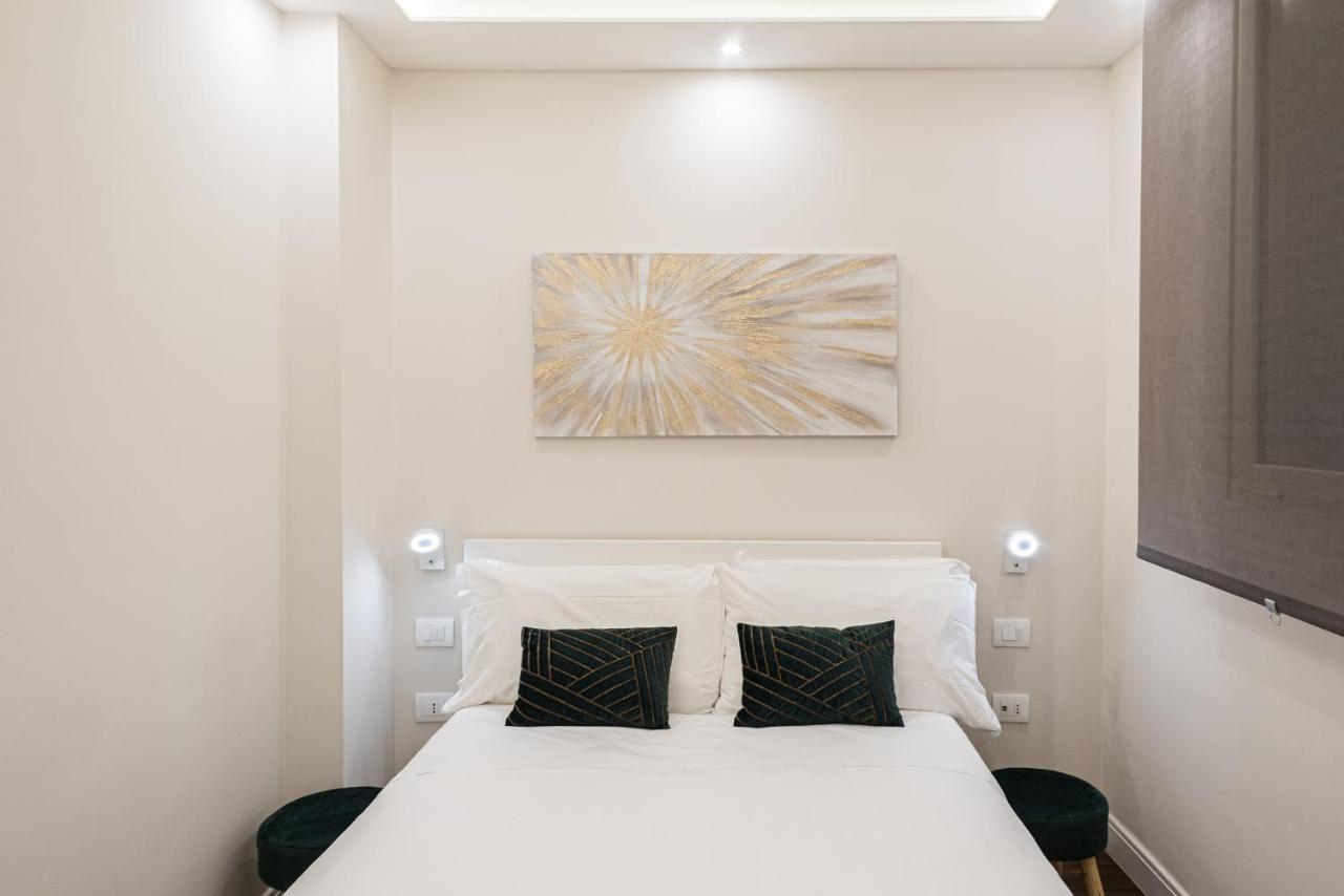 Apartment Frattina 35