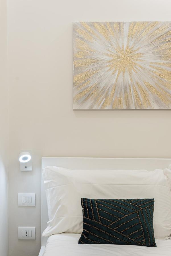 Apartment Frattina 35