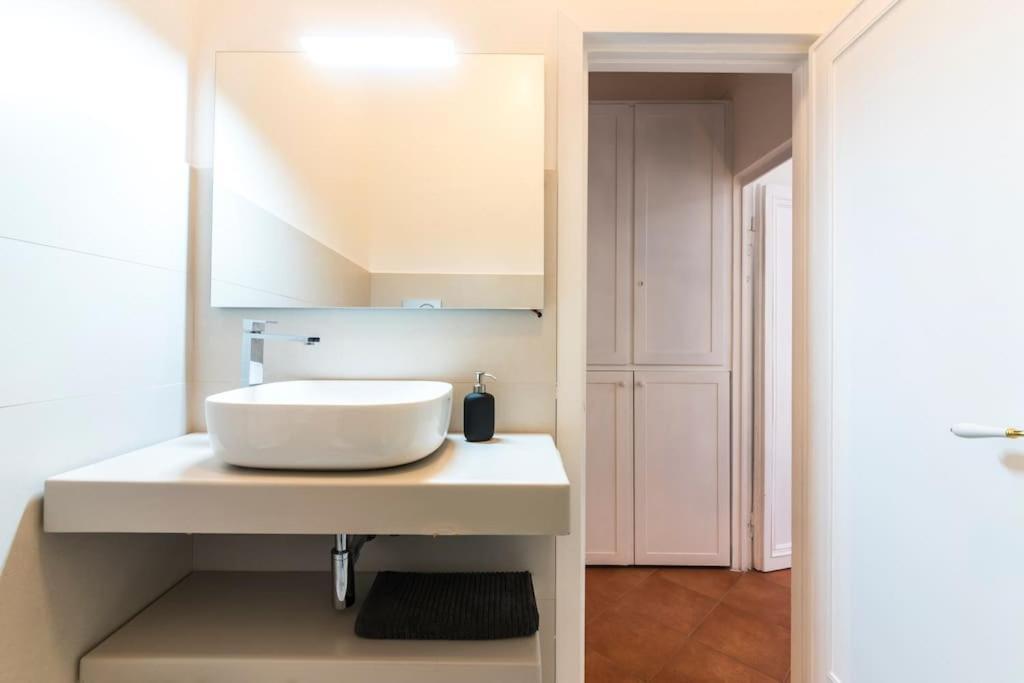 Domus Marina Vacanze Romane-colosseo Appartamento *