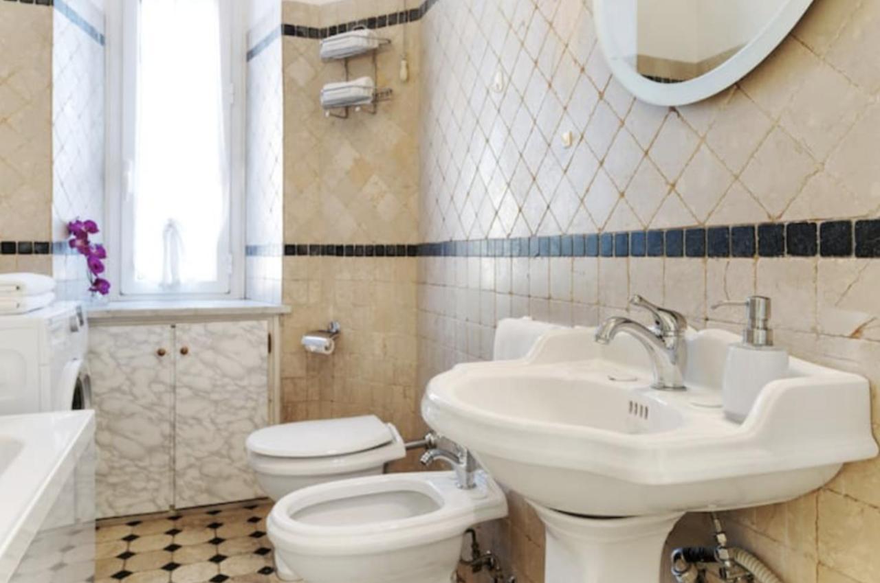 Sunny Flat In Elegant Building Close To Colosseum Apartment Rome