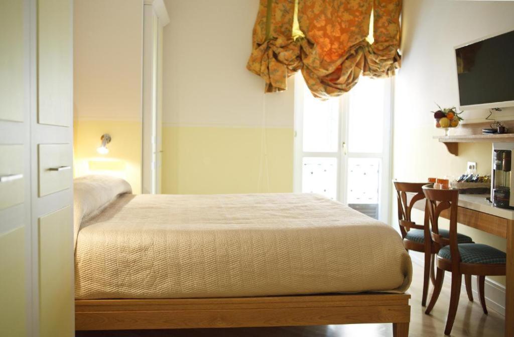 Piazza Di Spagna Prestige Petit Guest house
