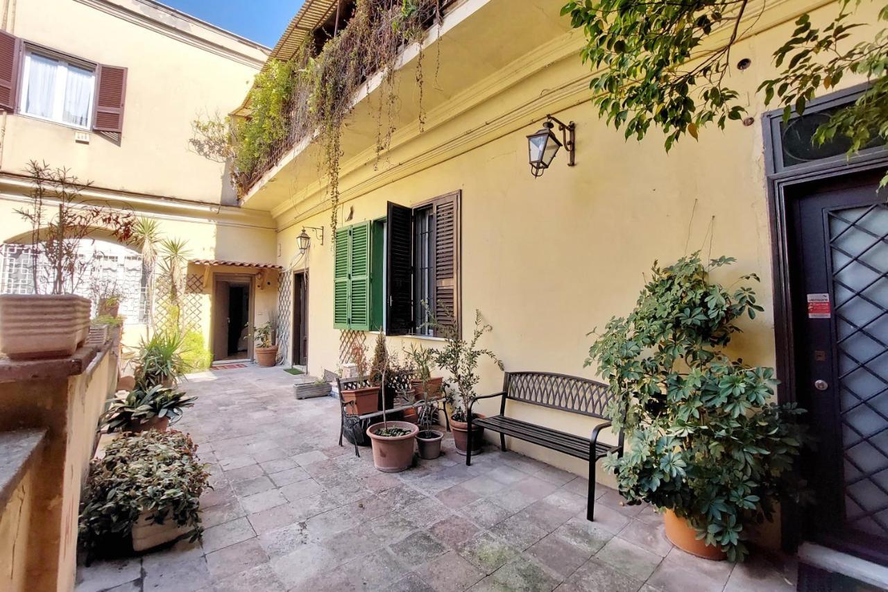 Amleto Apartment