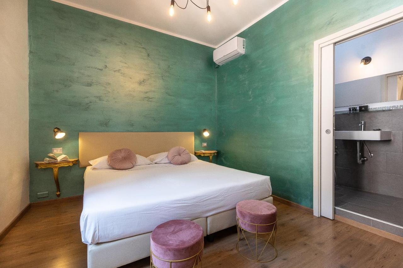Lovely New Via Genova Apartment