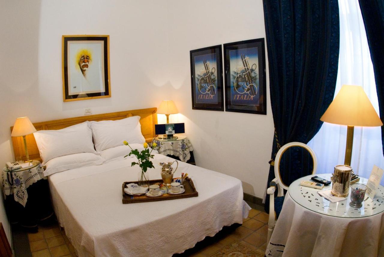 Hotel Cairoli
